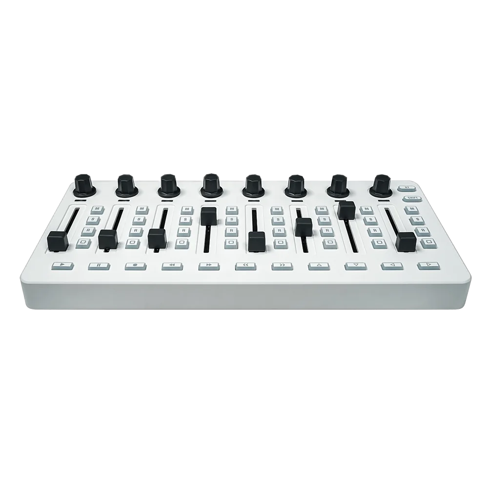 M-VAVE SMC-Mixer Wireless DAW Control Surface in use